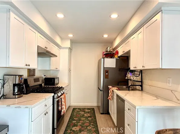715 S Webster Ave APT 30, Anaheim, CA 92804