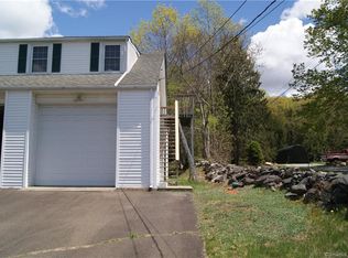 87 Warsaw St, Deep River, CT 06417