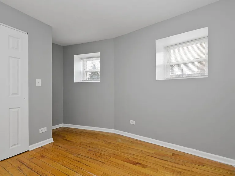 5201 S Calumet Ave — Photo 10