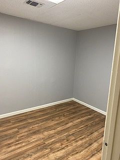 5th image of 427 W Oak St #1