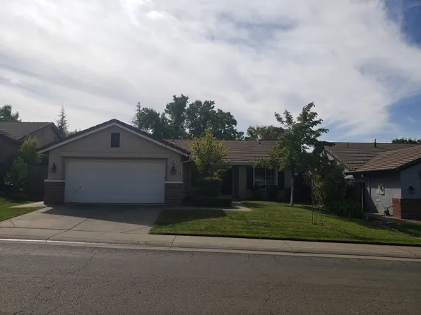 807 Stewart St, Folsom, CA 95630
