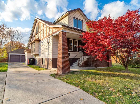 29035 Hillview St, Roseville, MI 48066