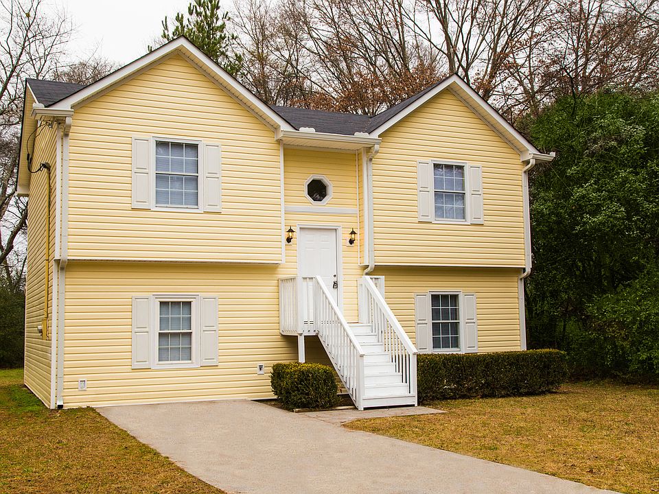 1st image of 28 Simmons Dr