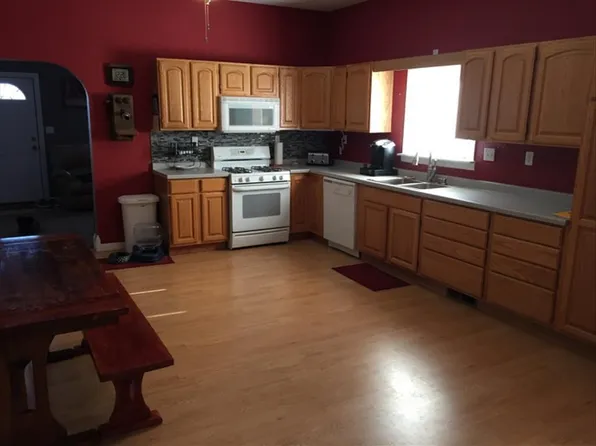 1417 Pine St, Sturgis, SD 57785