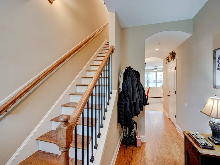 206 Bixby Private Ln — Photo 5