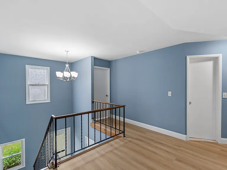 22 Lexington Dr — Photo 16