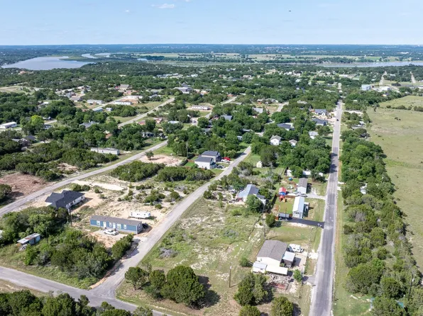 3605 Mulberry Dr, Granbury, TX 76048