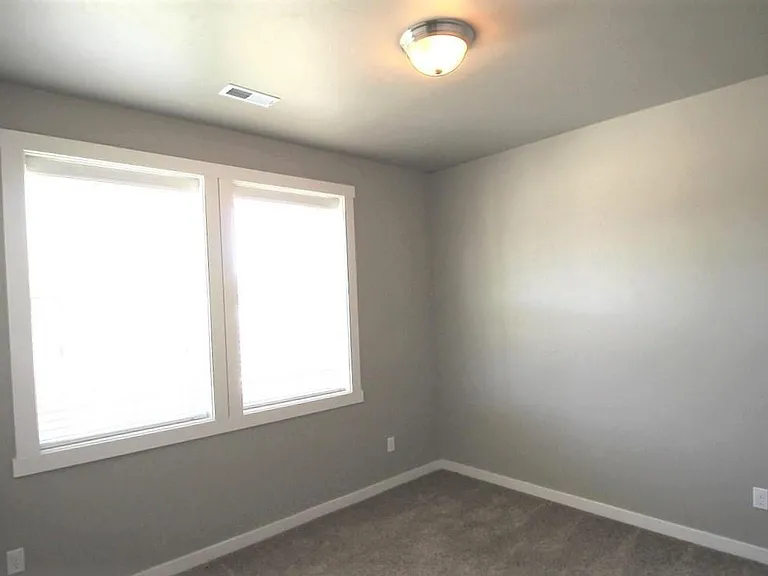 1610 W Cactus St — Photo 13
