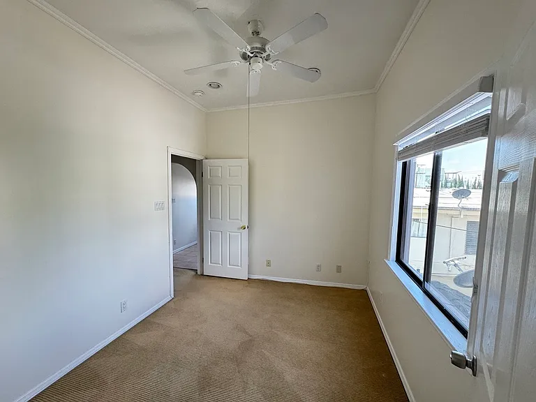 1341 N Bronson Ave #7A — Photo 23