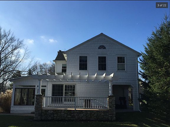 3rd image of 3007 Woodcliff Cir SE