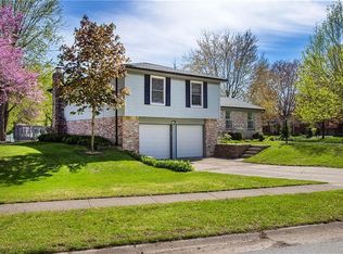 8316 Scarsdale Dr, Indianapolis, IN 46256