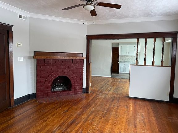 3rd image of 14602 Lake Shore Blvd #2