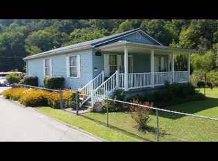 210 Veterans Avenue, Henlawson, WV 25624