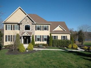 2374 Three Mile Run Rd, Perkasie, PA 18944