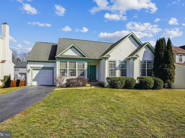 9286 Matthew Dr, Manassas Park, VA 20111