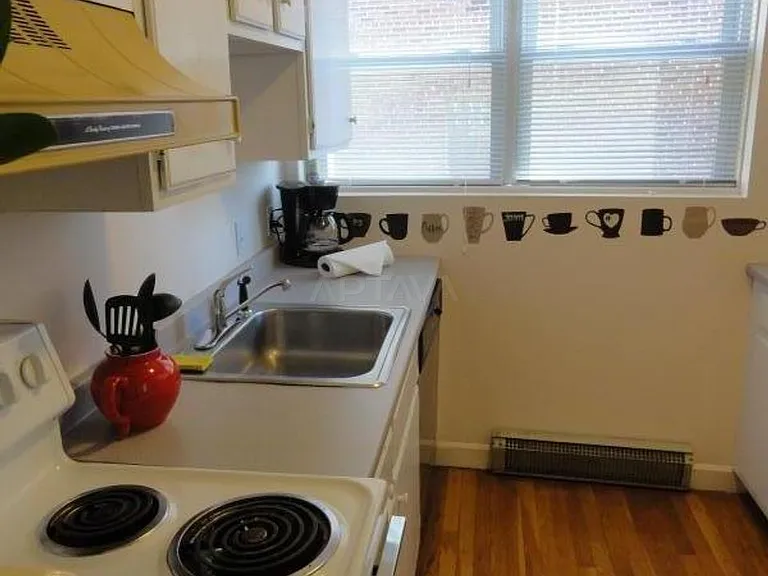 402 Highland Ave #32 — Photo 10