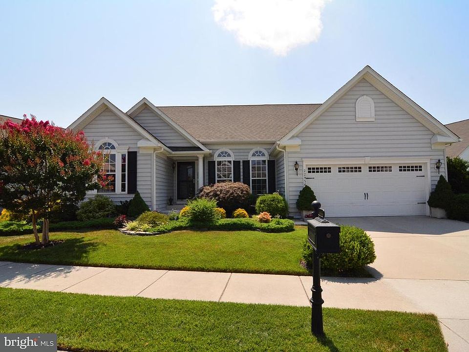 1st image of 22956 Surry Ln