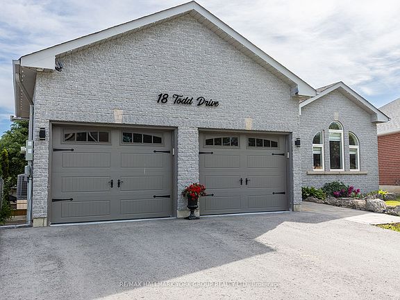 3rd image of 18 Todd Dr