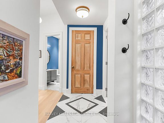 4th image of 295 Davenport Rd #201
