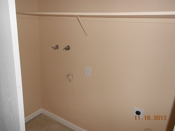 5th image of 160 W 9th St #N0160b