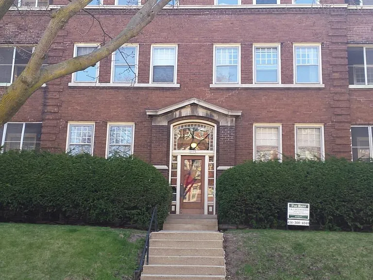 2508 N Stowell Ave — Photo 1
