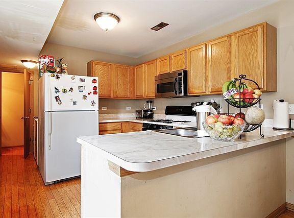 5th image of 1635 Linden Park Ln