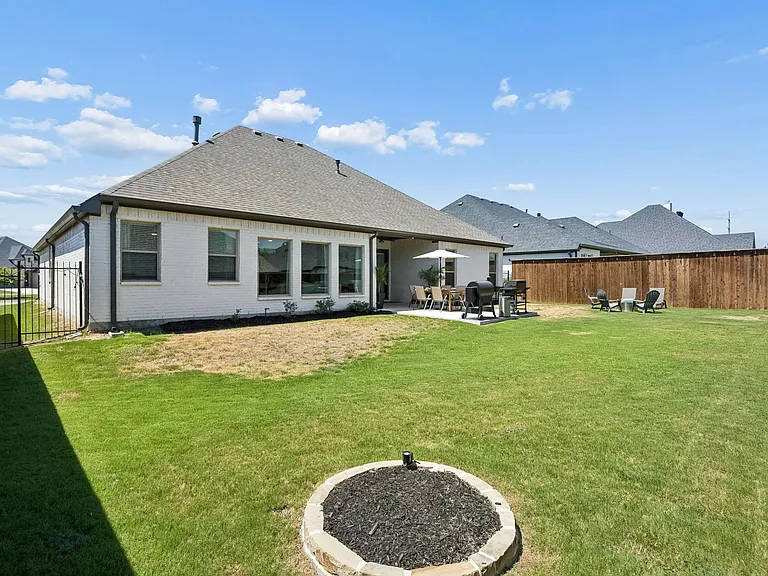 510 Aster Ln — Photo 17