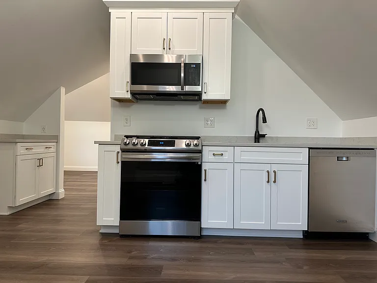 1339 Thoreau Rd #3 — Photo 5