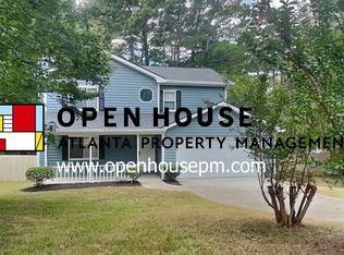 1159 Gate Post Ln, Lawrenceville, GA 30044