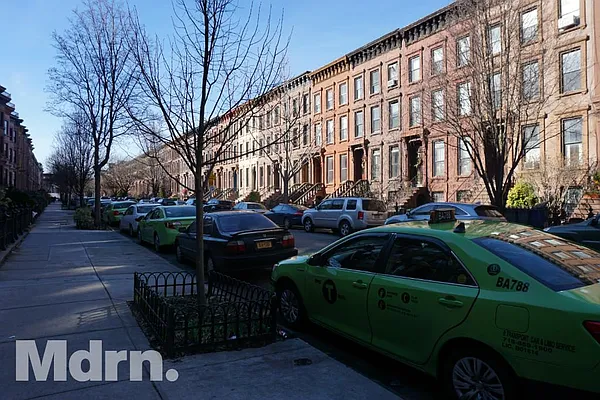 Rented by Mdrn Residential | media 21