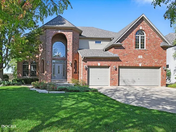 355 Andover Dr, Oswego, IL 60543