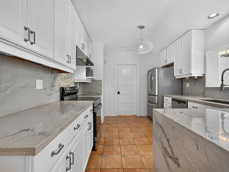 12935 SW 81st Ave — Photo 14