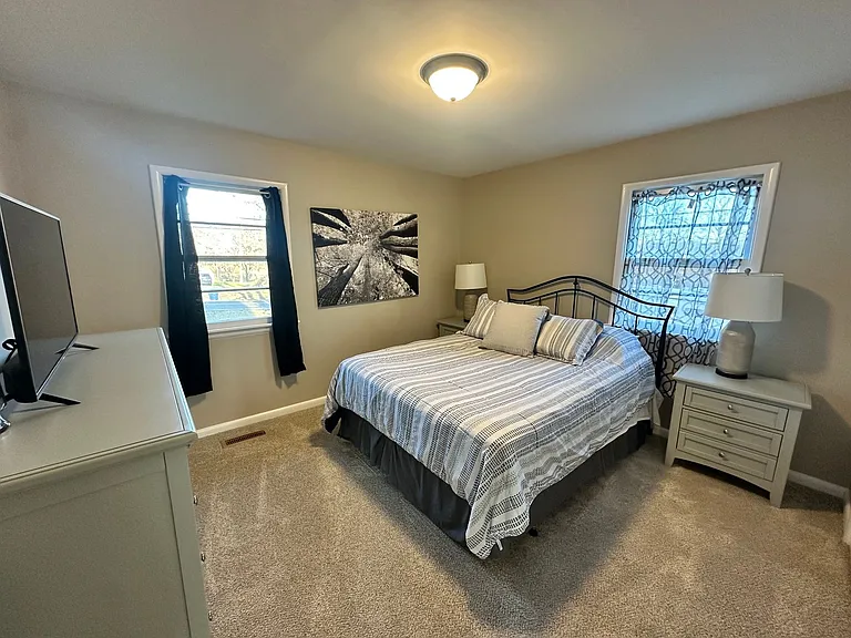 102 Highland Dr — Photo 7