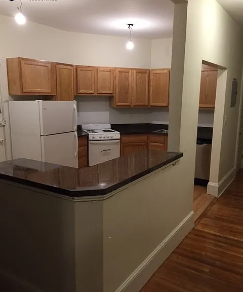 1591 Beacon St #4 — Photo 11