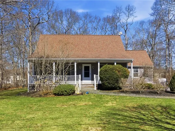 404 S Christopher Ave, Tiverton, RI 02878