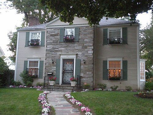 1st image of 247 Elwood Ave