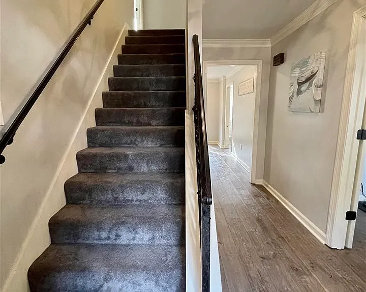 8185 Kimbrook Dr — Photo 13
