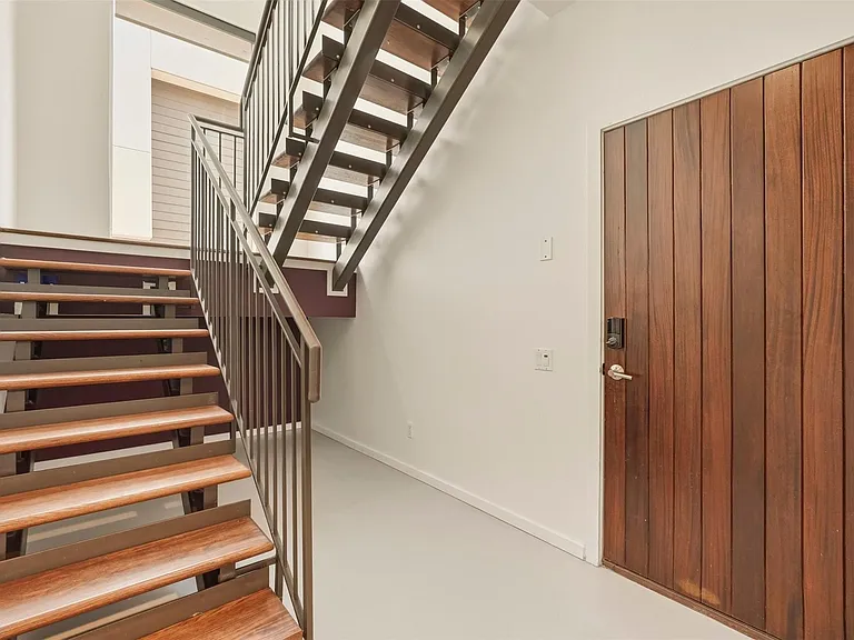 1823 Southmore Blvd — Photo 12
