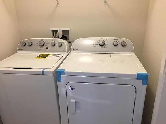 3rd image of 215 Hidden Brook Dr