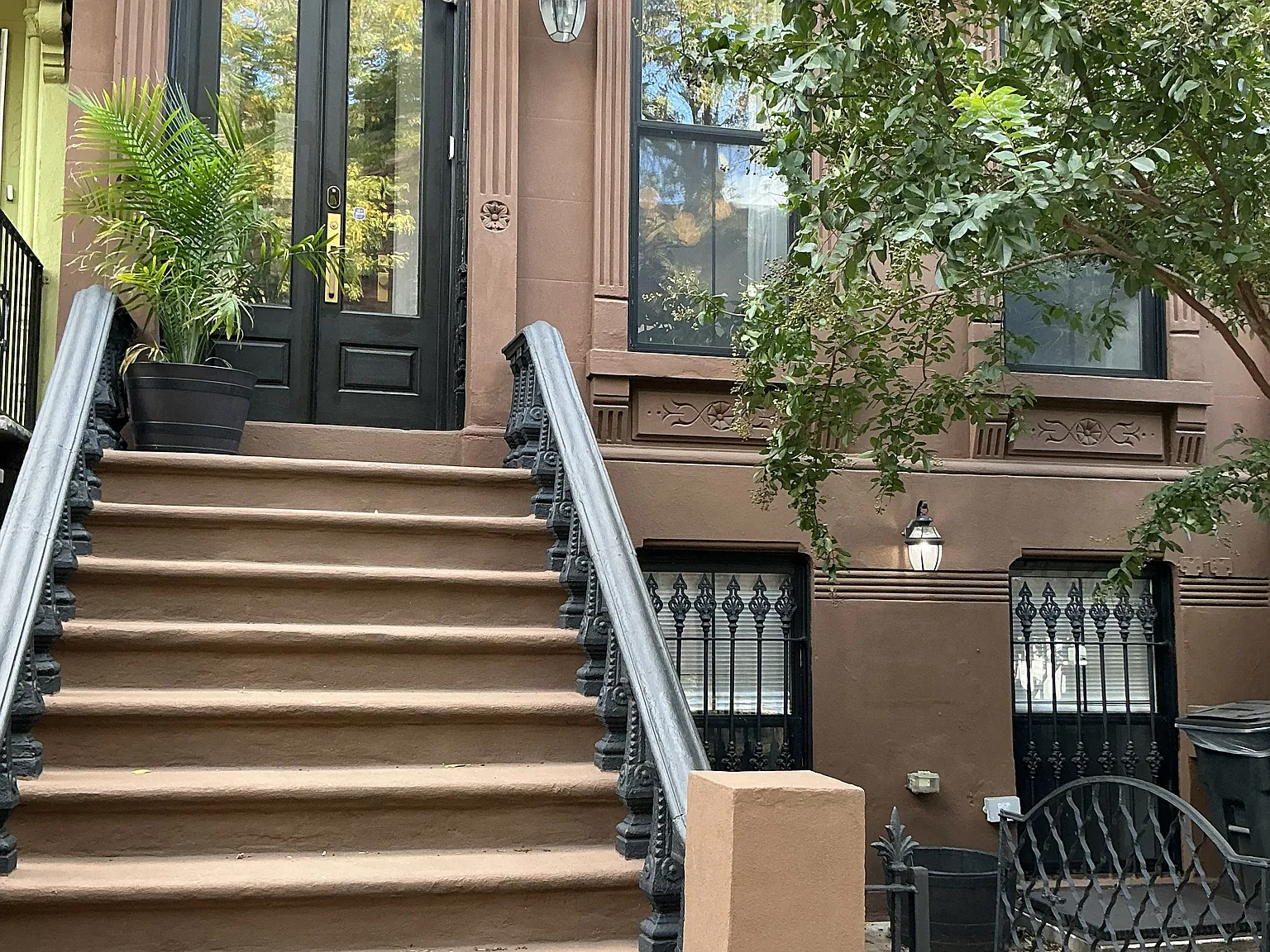 904 Lafayette Avenue — Photo 1