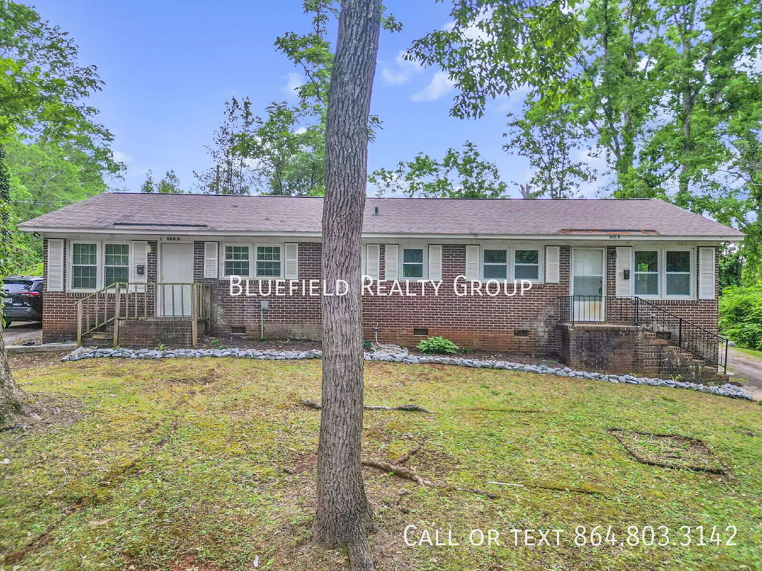 Freshly Updated 2BR / 1BA Single-Level Duplex $1,050/mo rent — Photo 2