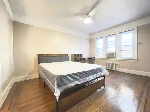 42-04 205th St, Bayside, NY