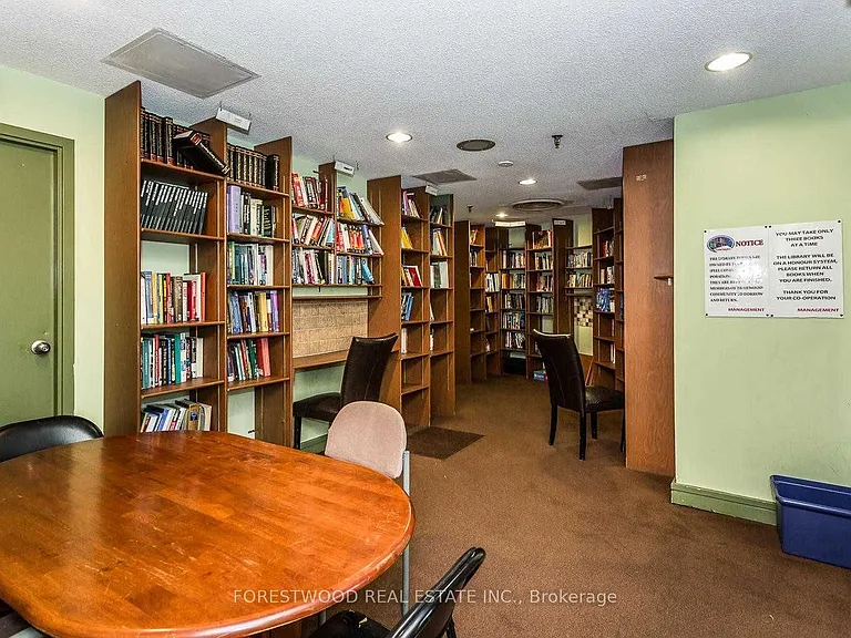 35 Trailwood Dr #711 — Photo 31