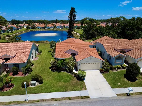 4266 Summertree Rd, Venice, FL 34293
