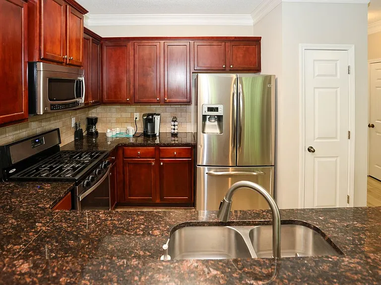 7116 Blairs View Ct — Photo 34