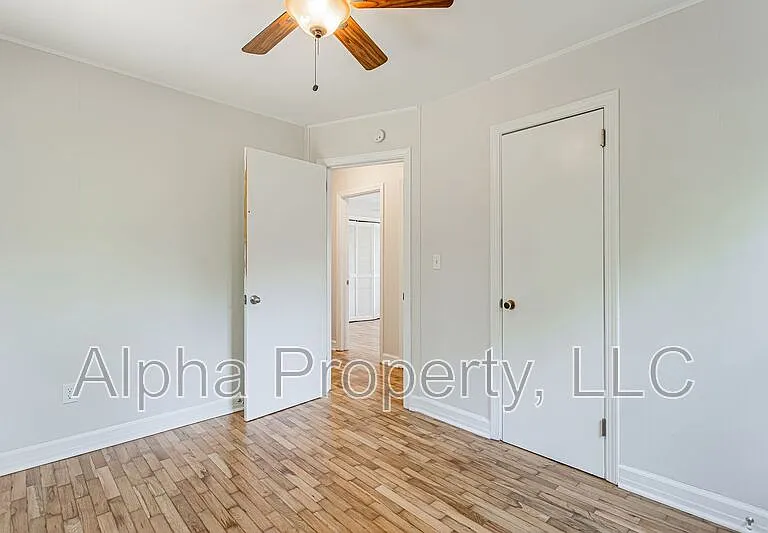 7 Pembroke Ln — Photo 10