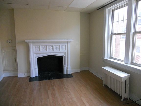 2nd image of 197 North St APT B9