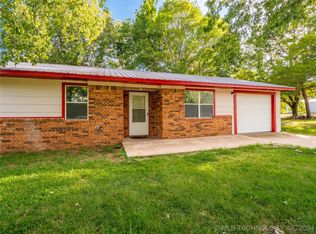 1424 Lehigh Ave, Hartshorne, OK 74547