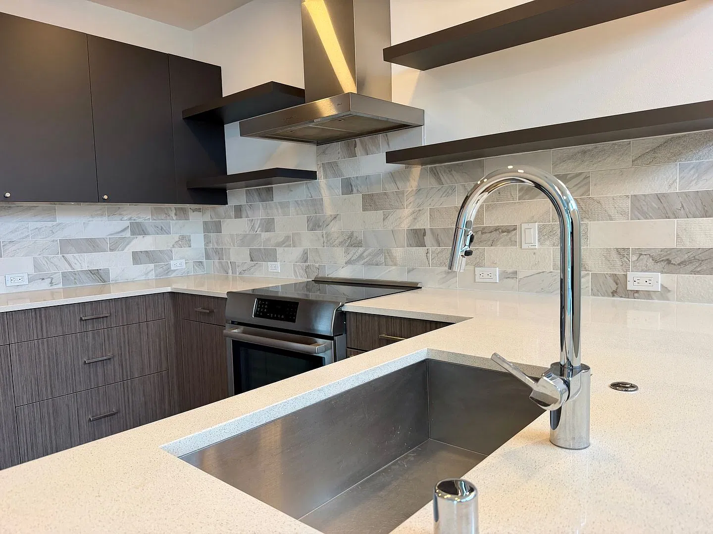 3Bd/2.5Ba Seattle Townhome — Photo 3