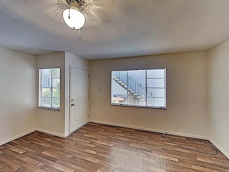 3327B 68th Ave — Photo 3
